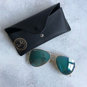 Aviator authentic Ray-Ban sunglasses 😎